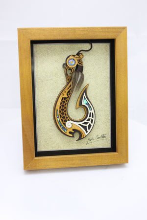 Large Framed Hook