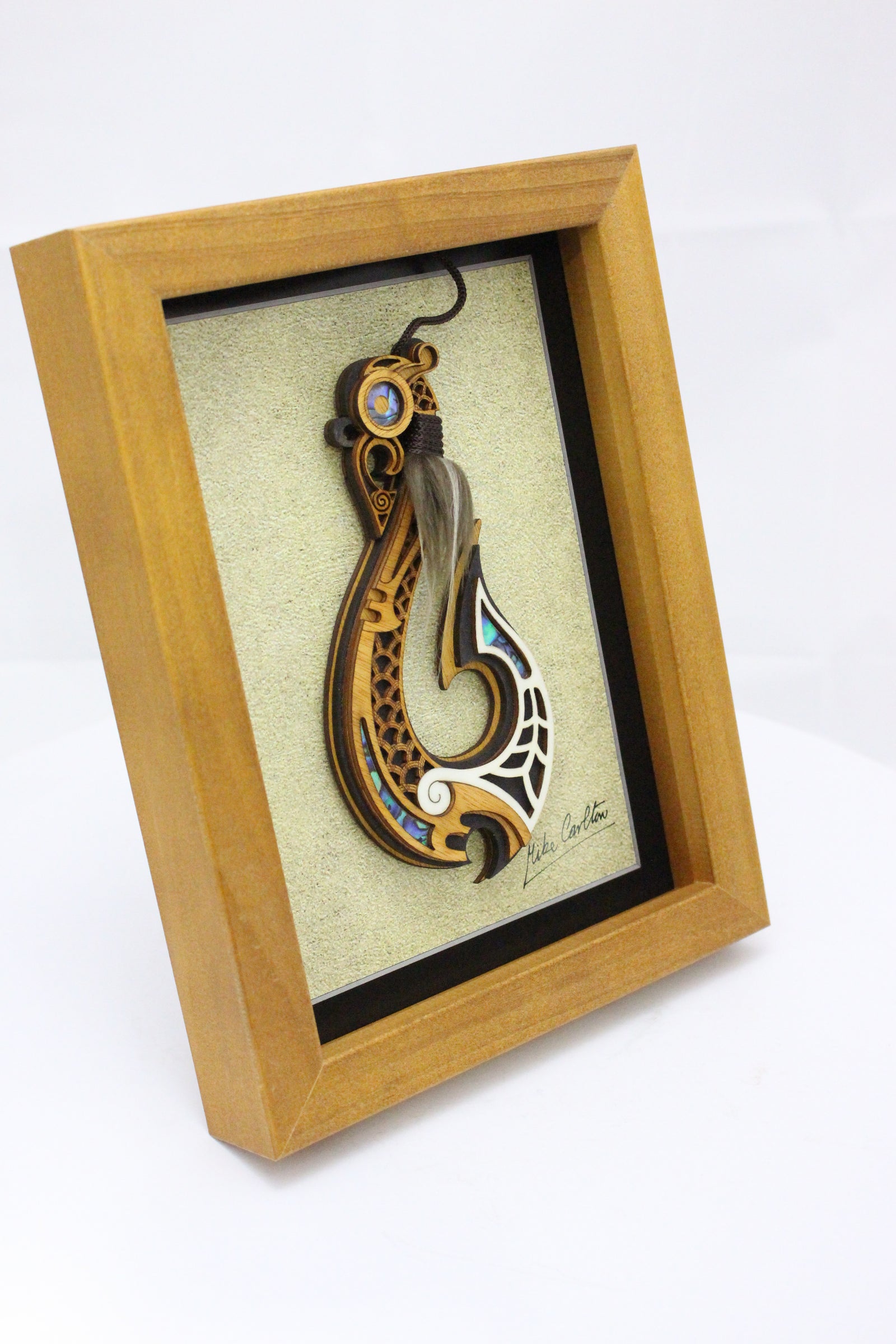 Large Framed Hook