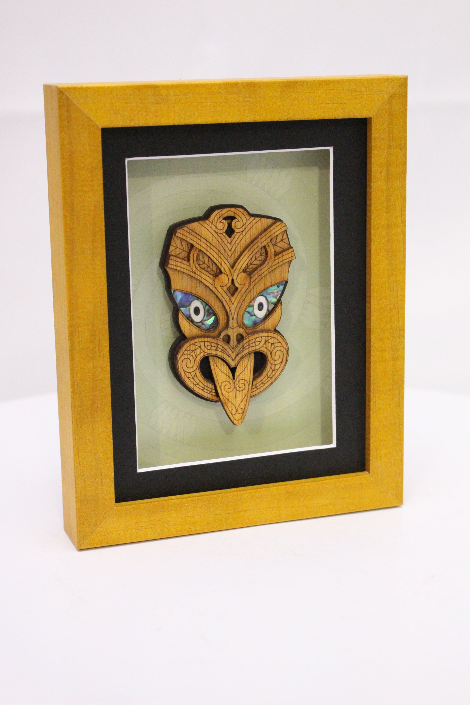 Small Framed Wheku